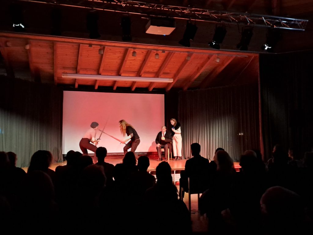 Photo of the fencing duel between Hamlet and Laeres